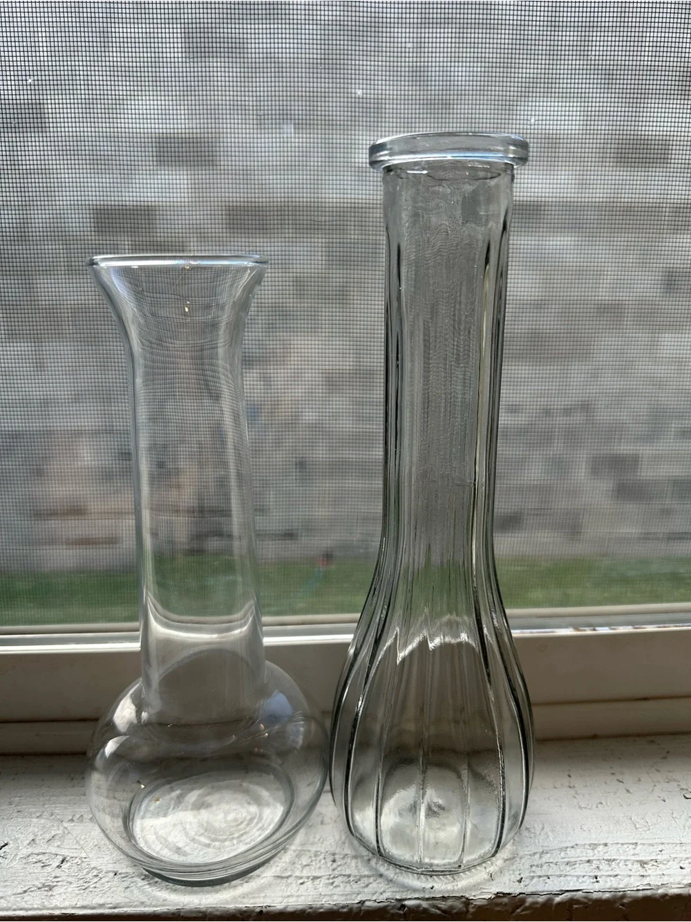 VINTAGE Brody Style Clear Glass 9 Tall Vase Ribbed - Smooth-Round Base(Set of 2)